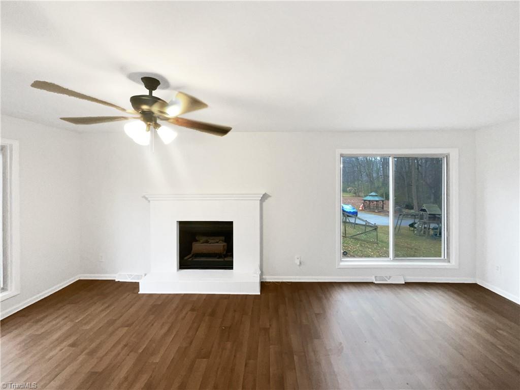 150 Roswell Drive Property Photo 5