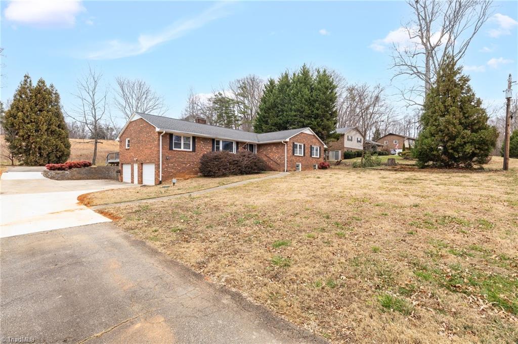 1175 Whispering Pines Drive Property Photo 1