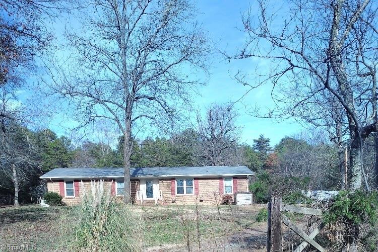 5200 Robinwood Drive