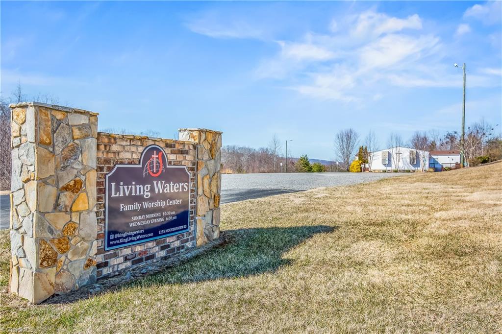1255 Mountain View Road Property Photo 3