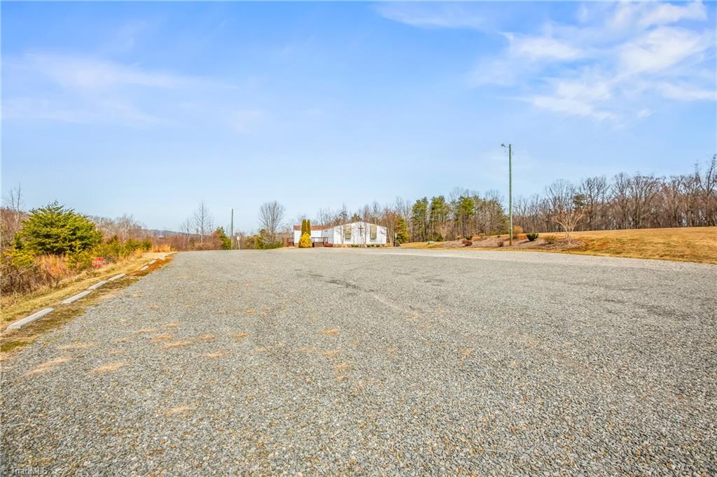 1255 Mountain View Road Property Photo 4