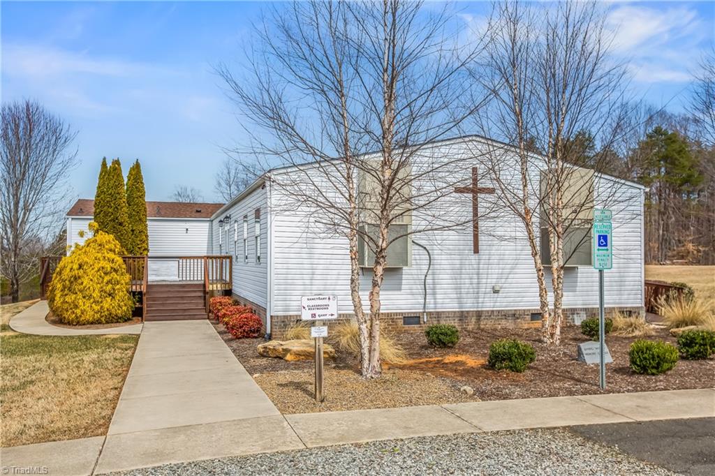 1255 Mountain View Road Property Photo 8
