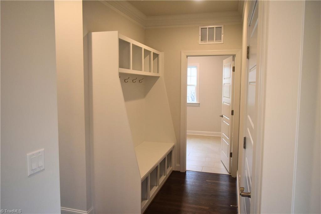 8116 Simon Drive Property Photo 24