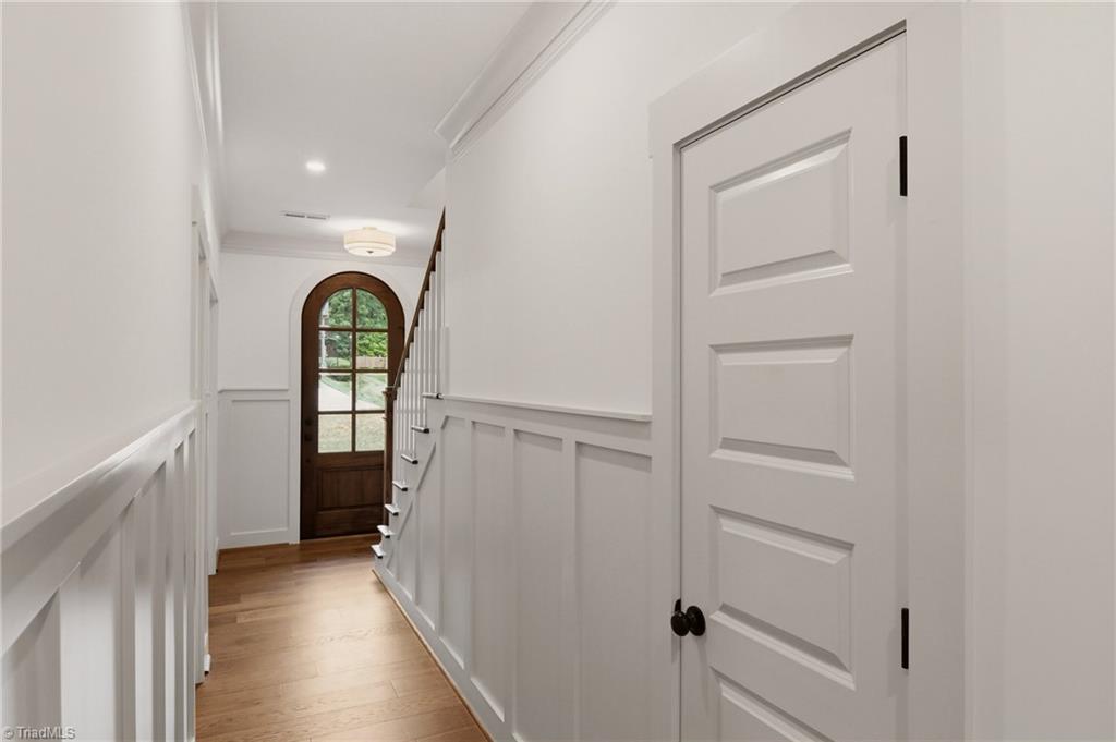 124 Shady Brook Lane Property Photo 3