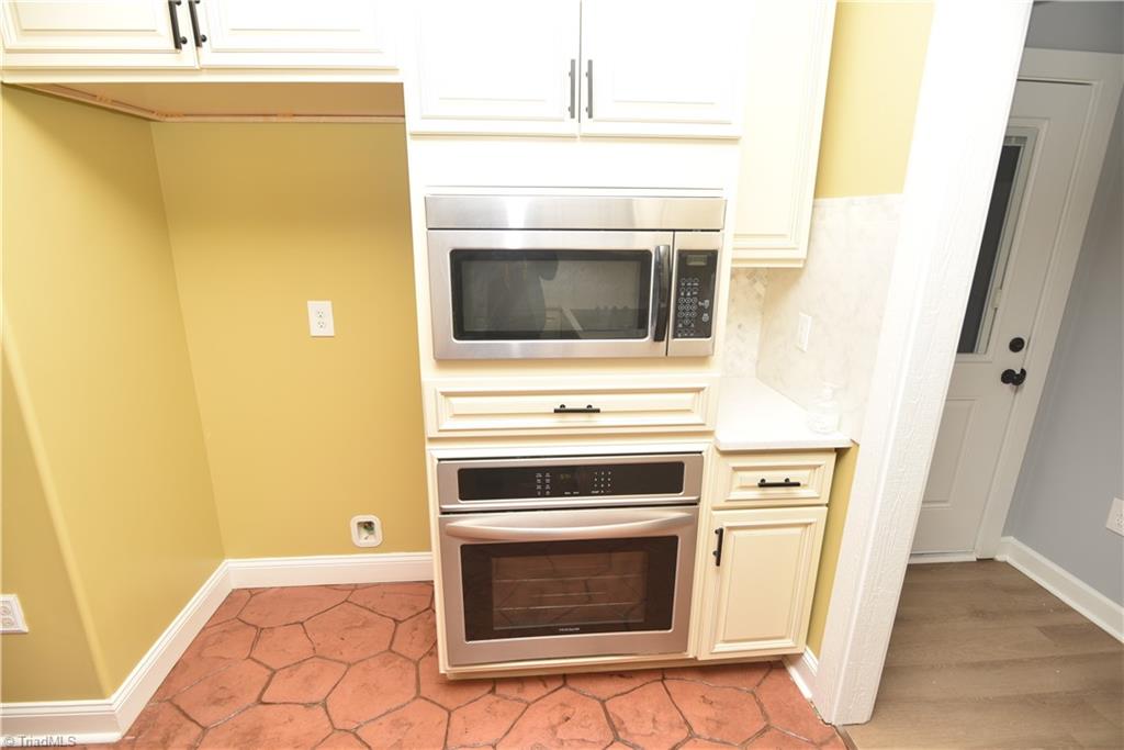 1413 Bancroft Street Property Photo 23