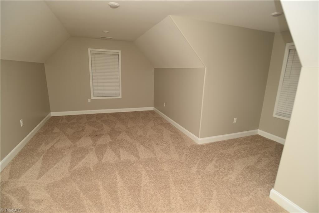 1413 Bancroft Street Property Photo 34