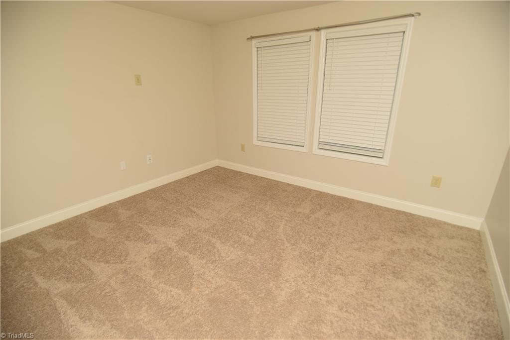 1413 Bancroft Street Property Photo 35