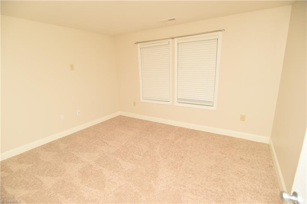 1413 Bancroft Street Property Photo 37