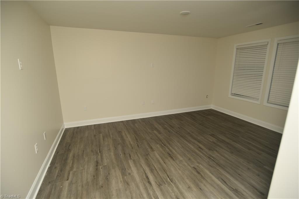 1413 Bancroft Street Property Photo 38