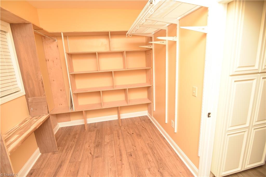 1413 Bancroft Street Property Photo 44