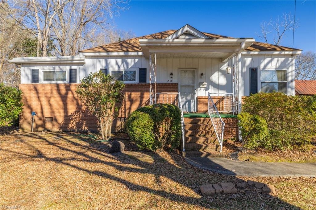 814 Martin Street Property Photo 1