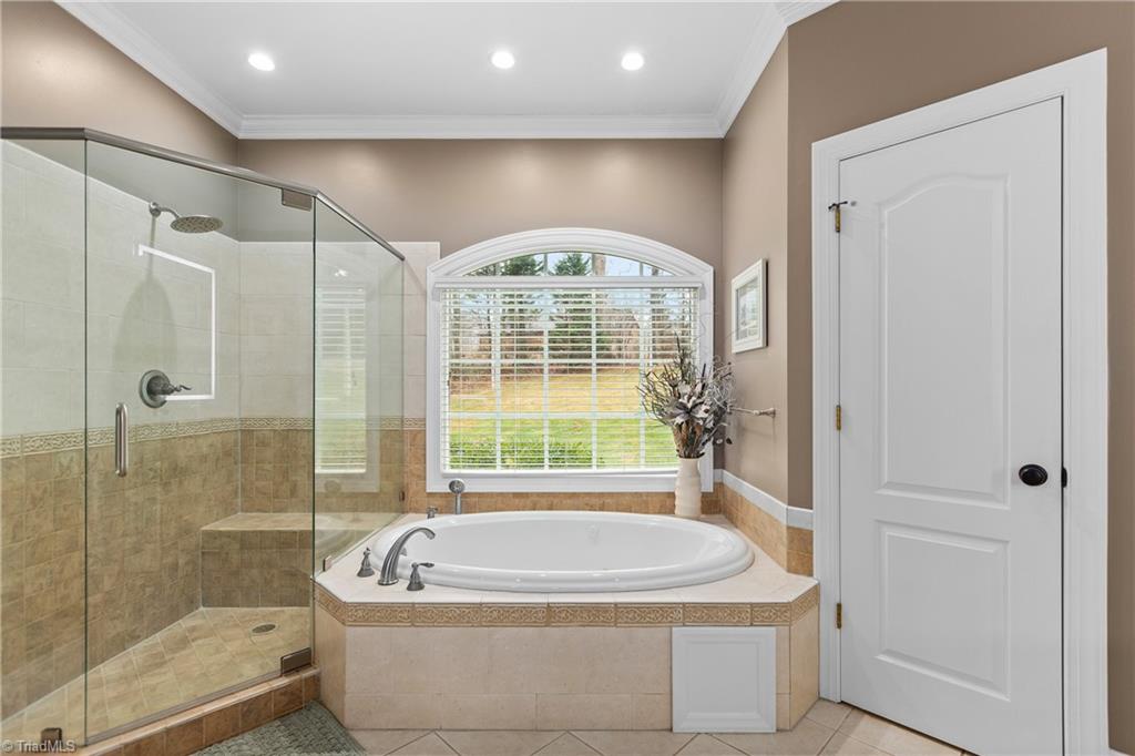 7435 Trotters Run Property Photo 28