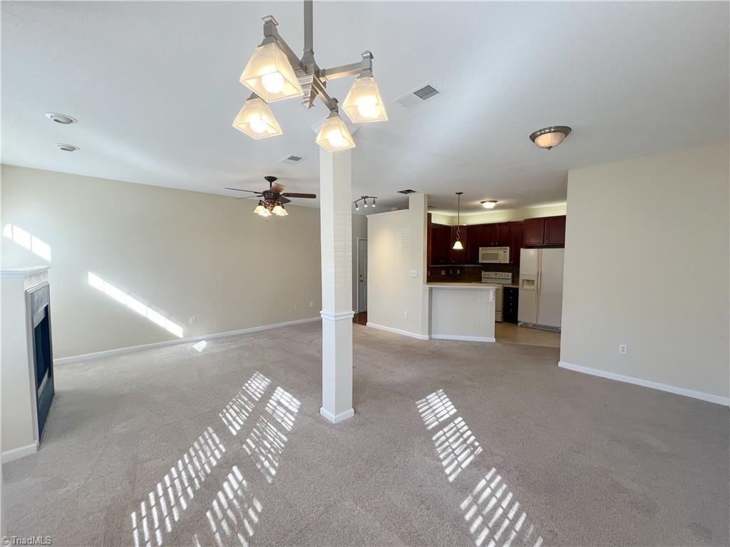 3001 Greystone Point # F Property Photo 3