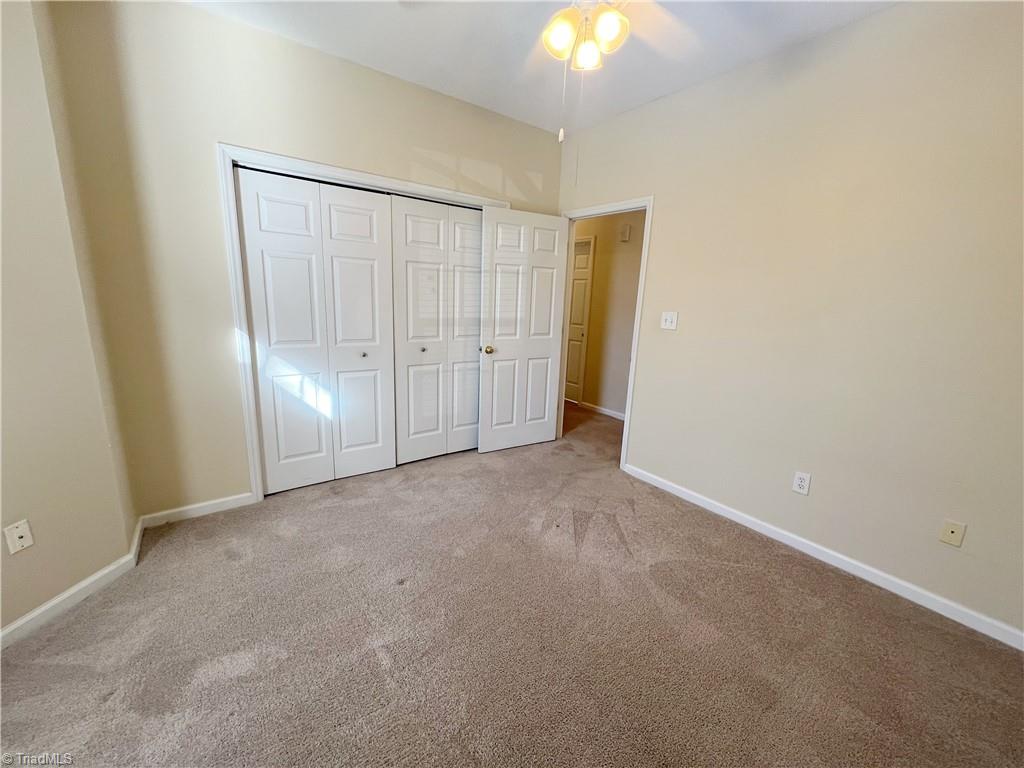 3001 Greystone Point # F Property Photo 10