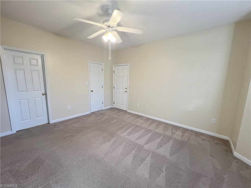 3001 Greystone Point # F Property Photo 16
