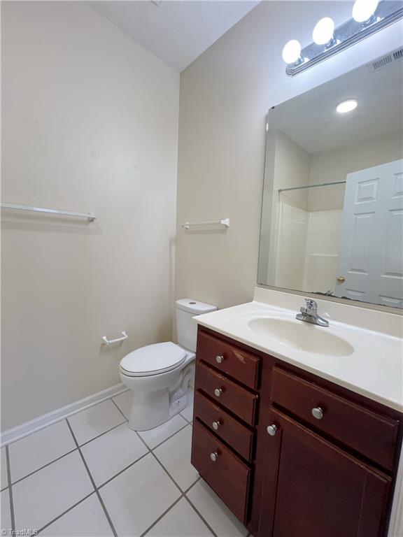 3001 Greystone Point # F Property Photo 18