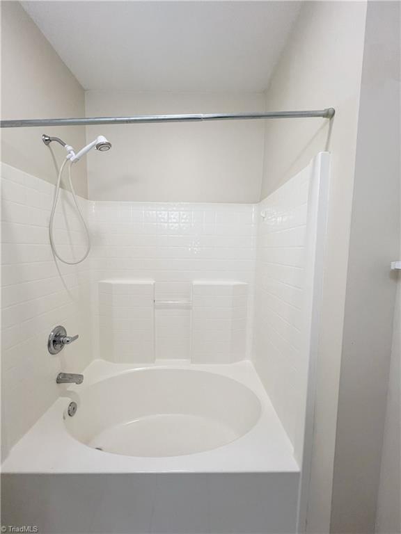 3001 Greystone Point # F Property Photo 19