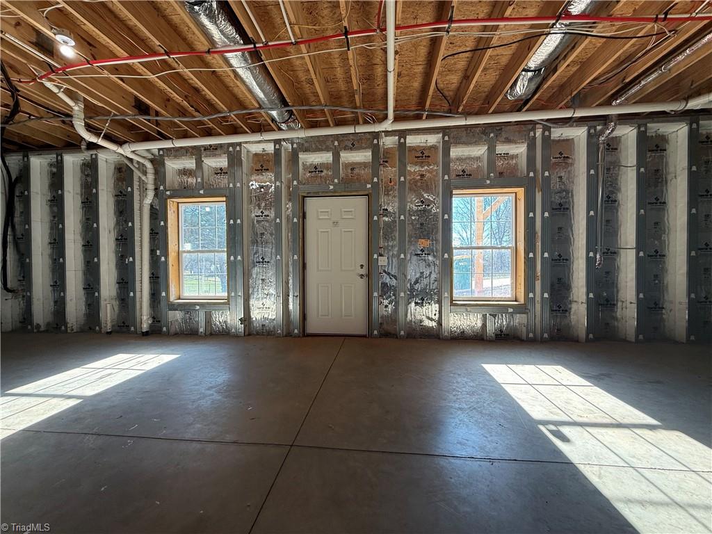 812 W Main Street Property Photo 26