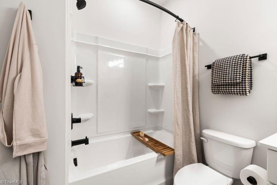 4126 Macbeth Street Property Photo 16