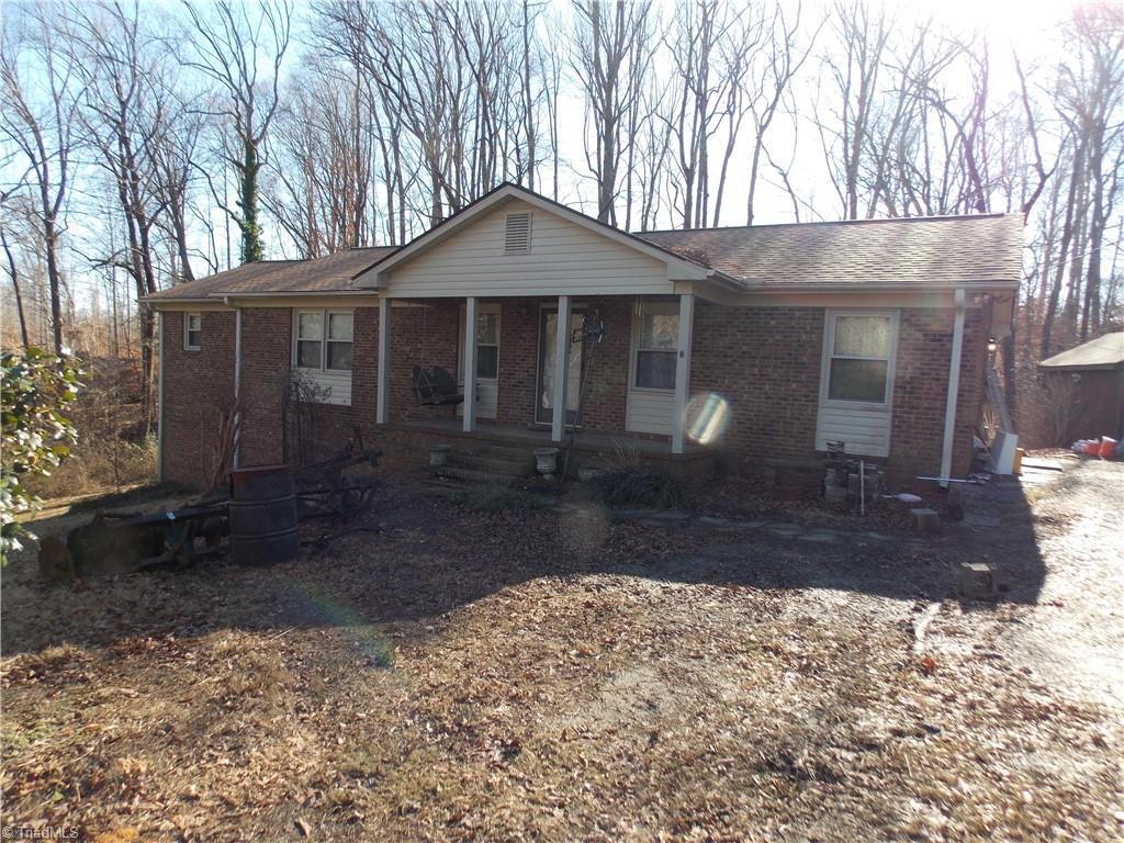 1004 Hillcroft Road Property Photo 1