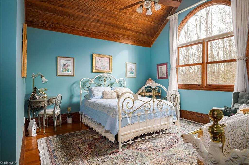 1280 River Bluff Trail Property Photo 38