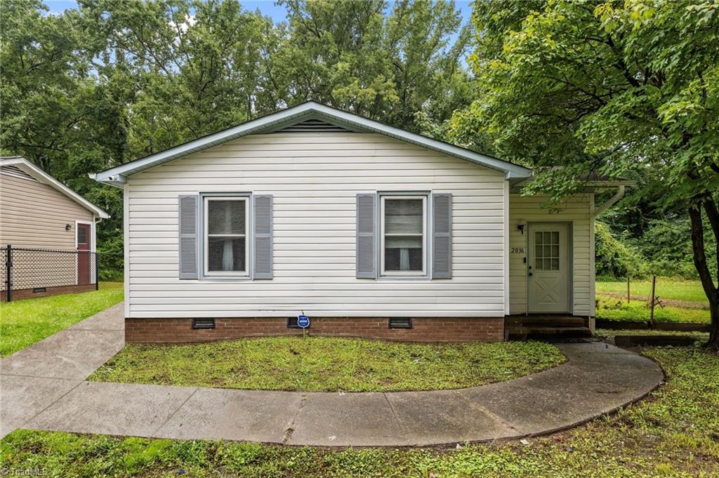 2036 Willow Road Property Photo 1
