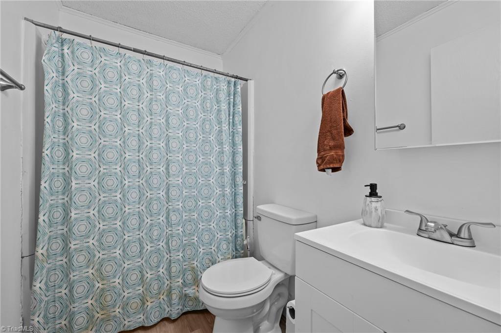 2036 Willow Road Property Photo 18