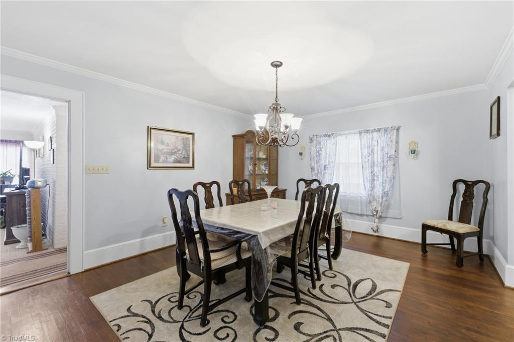 422 Woodsway Drive Property Photo 11