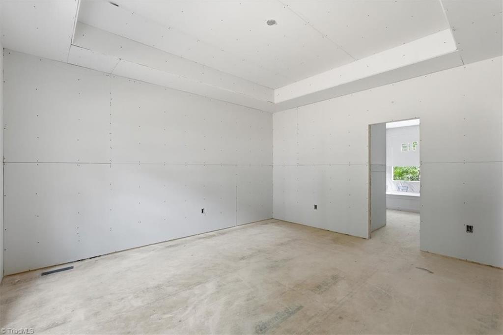 278 Westminster Court Property Photo 32