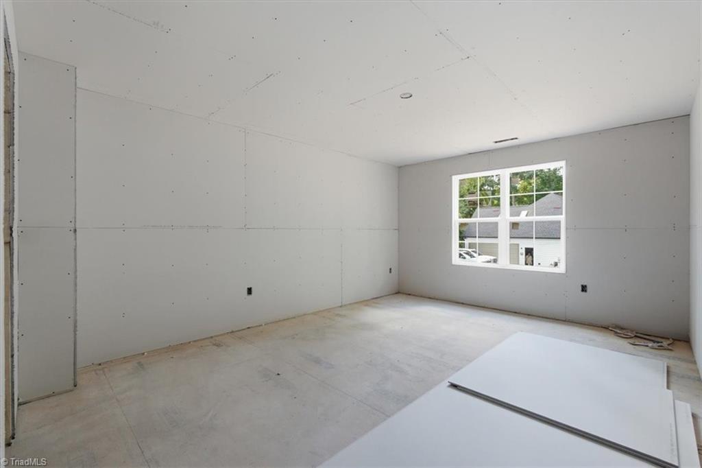 278 Westminster Court Property Photo 40