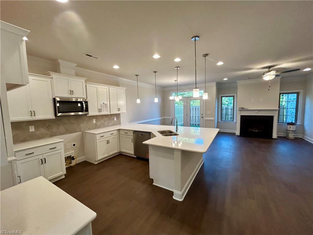 4712 Willowstone Drive Property Photo 13