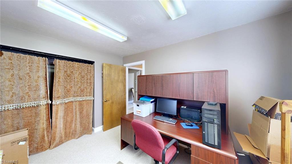 4217 Meadowbrook View Road Property Photo 23