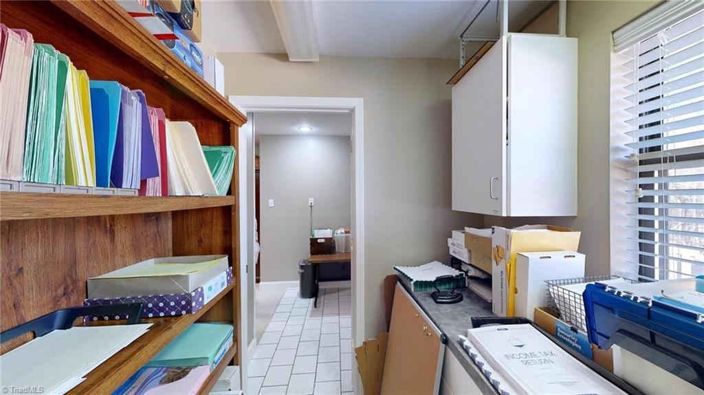 4217 Meadowbrook View Road Property Photo 24