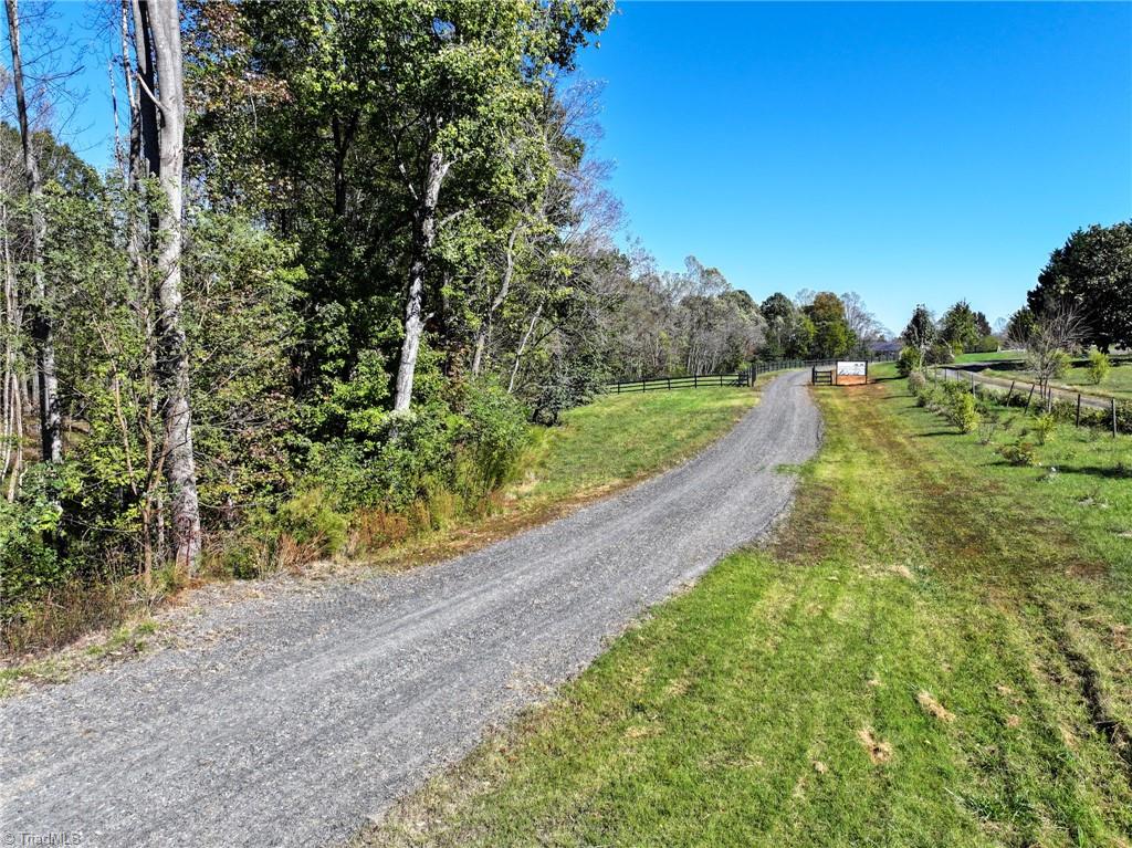 979 Perkinson Road Property Photo 4