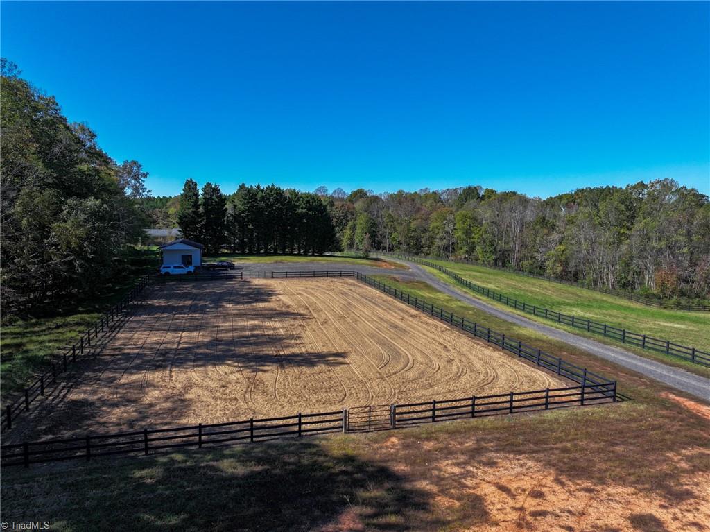979 Perkinson Road Property Photo 23
