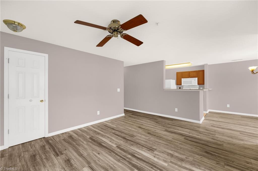 2204 Mcconnell Drive Property Photo 3