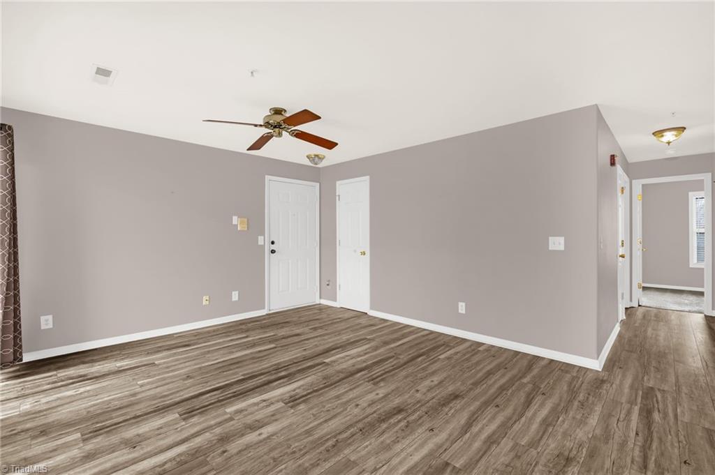 2204 Mcconnell Drive Property Photo 6
