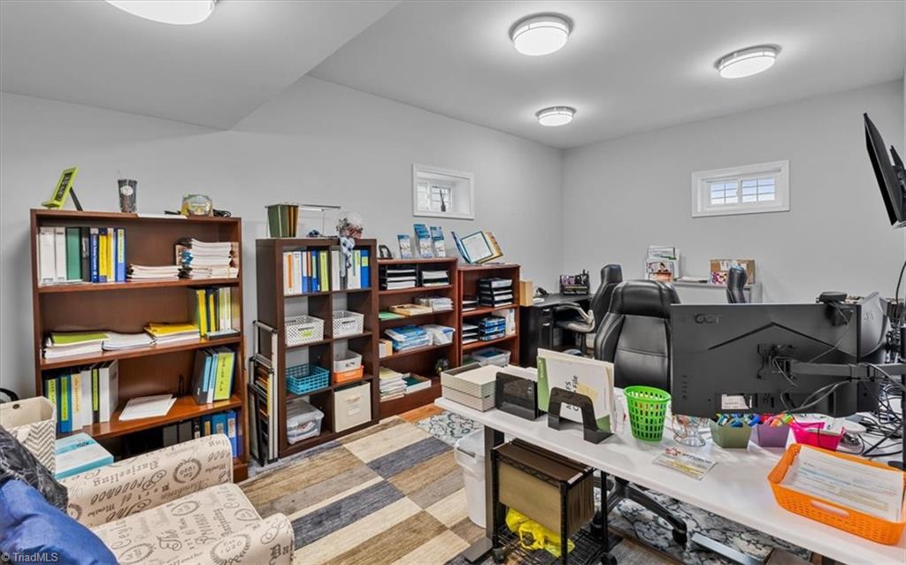 4911 Archdale Road Property Photo 11