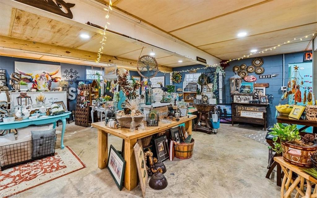 4911 Archdale Road Property Photo 36