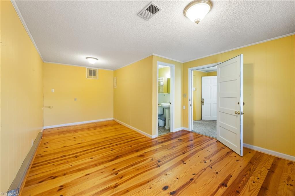 1146 Rogers Road Property Photo 13