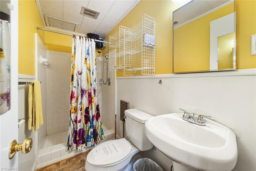 1146 Rogers Road Property Photo 14