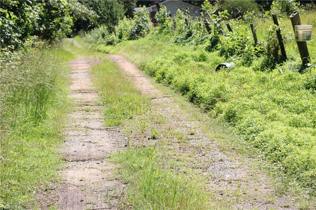7220 East Fork Road Property Photo 4