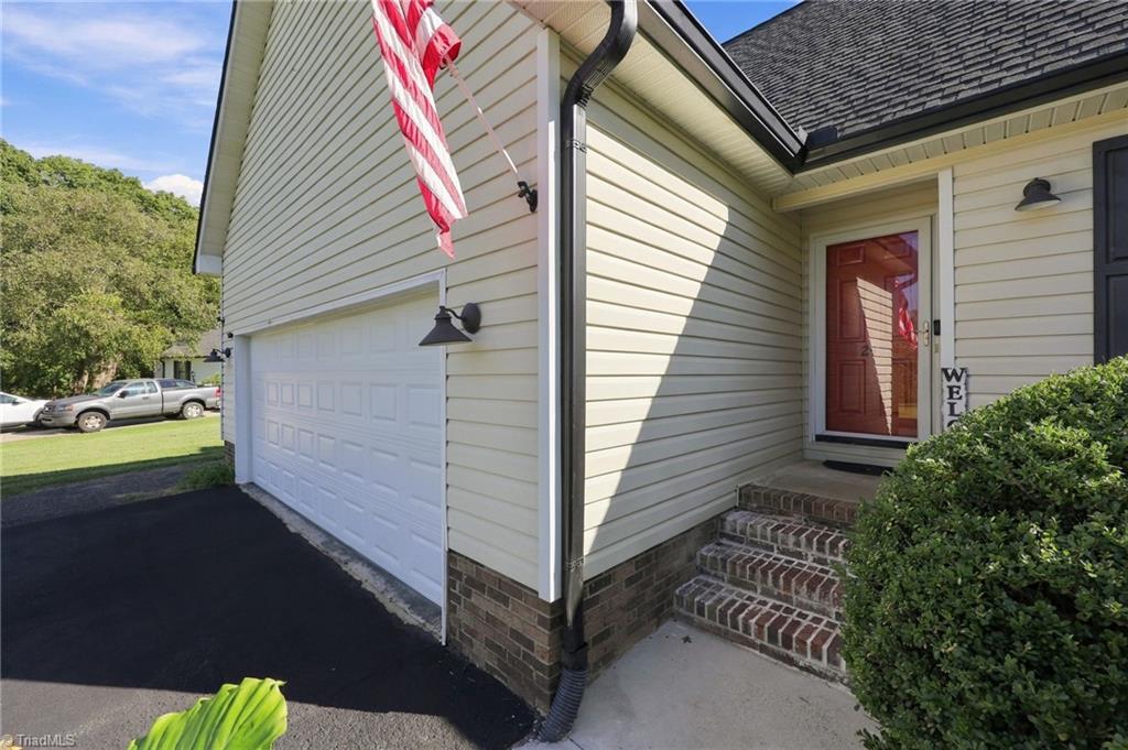 245 Castle Keep Road Property Photo 5