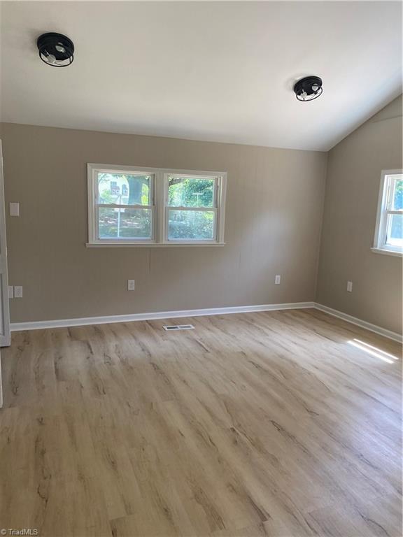 1174 Barkwood Road Property Photo 4
