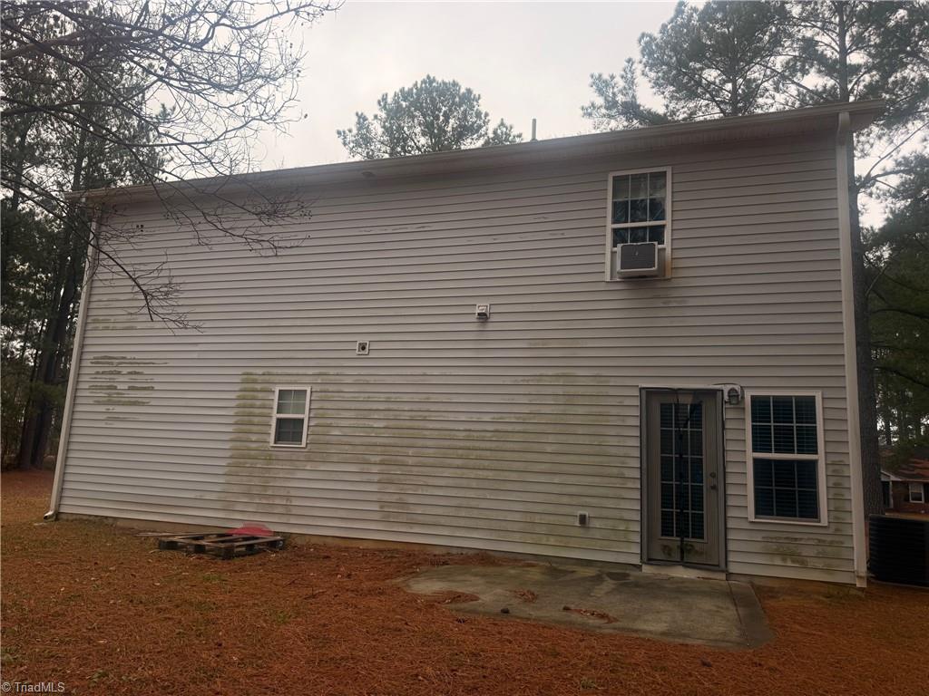 6800 Woodmark Drive Property Photo 11