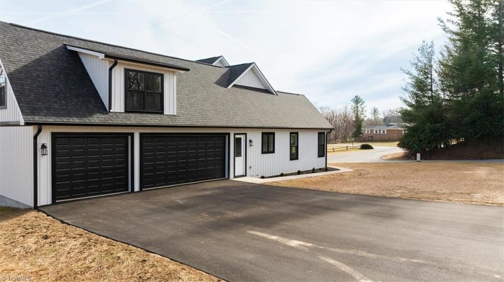 20 Busic Ridge Property Photo 47