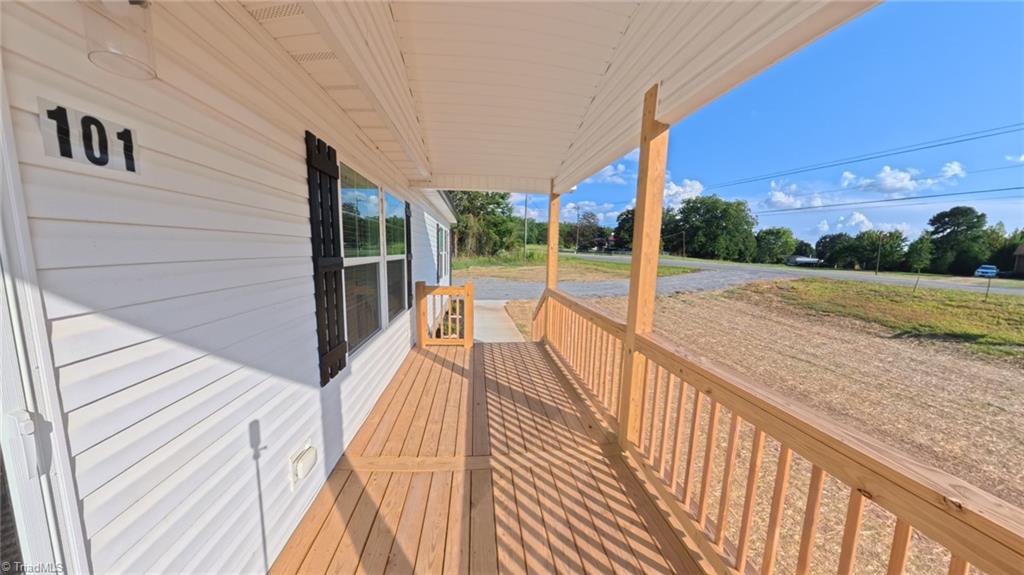 101 Dalton Loop Property Photo 3