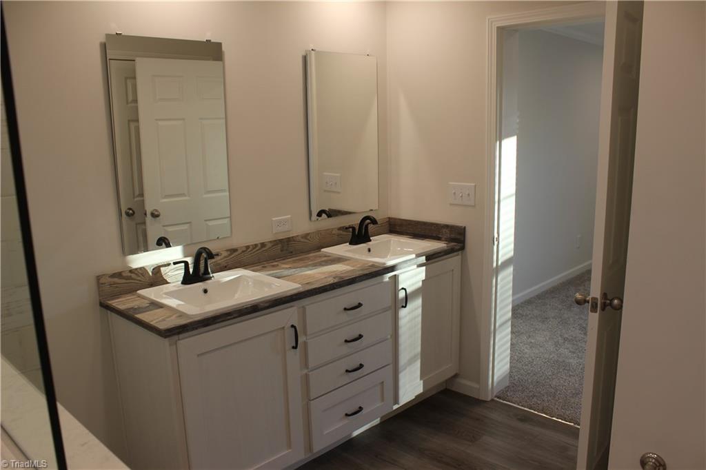 101 Dalton Loop Property Photo 8