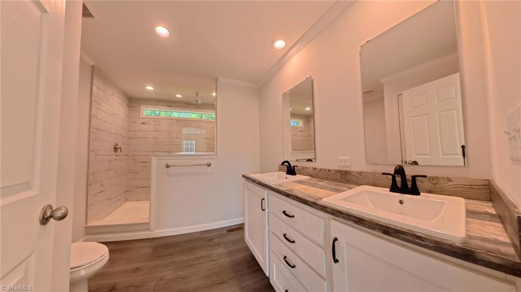 101 Dalton Loop Property Photo 14