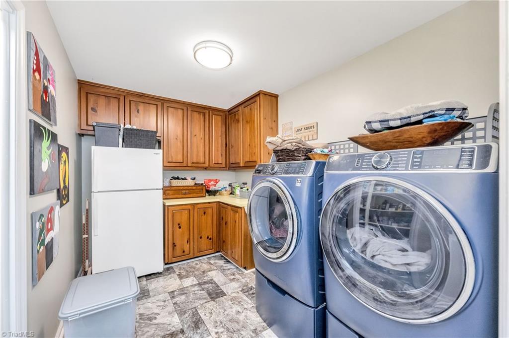 931 Property Photo 10